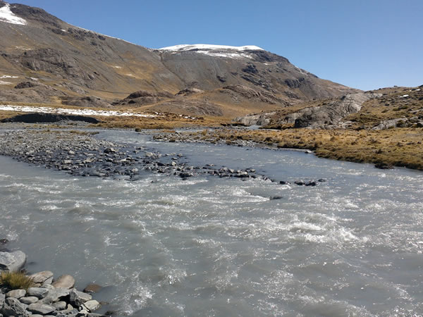 Sistema de Monitoreo de Calidad de Agua Suches